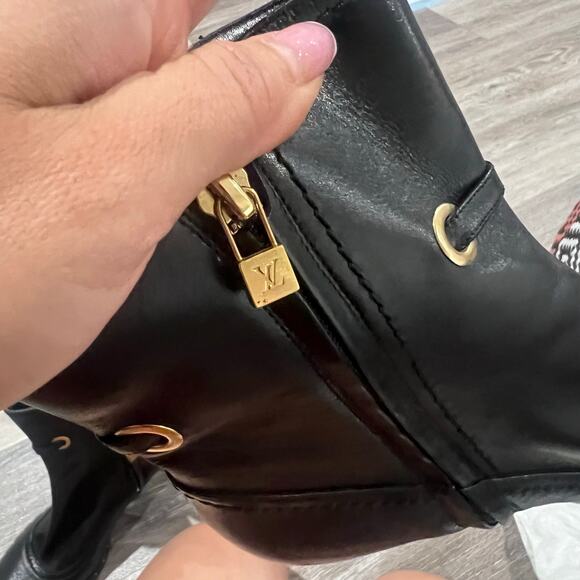 Louis Vuitton Round Toe Black Leather Heeled Boot Size EU 37 - Picture 9 of 9